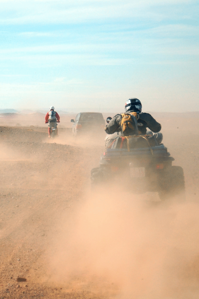 a groupe enjoying drifting in moroccan sahar